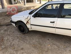 Peugeot 405